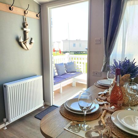 Big Boss Caravan-Camber Sands, Free Wi-Fi, Netflix, Parking Экстерьер фото