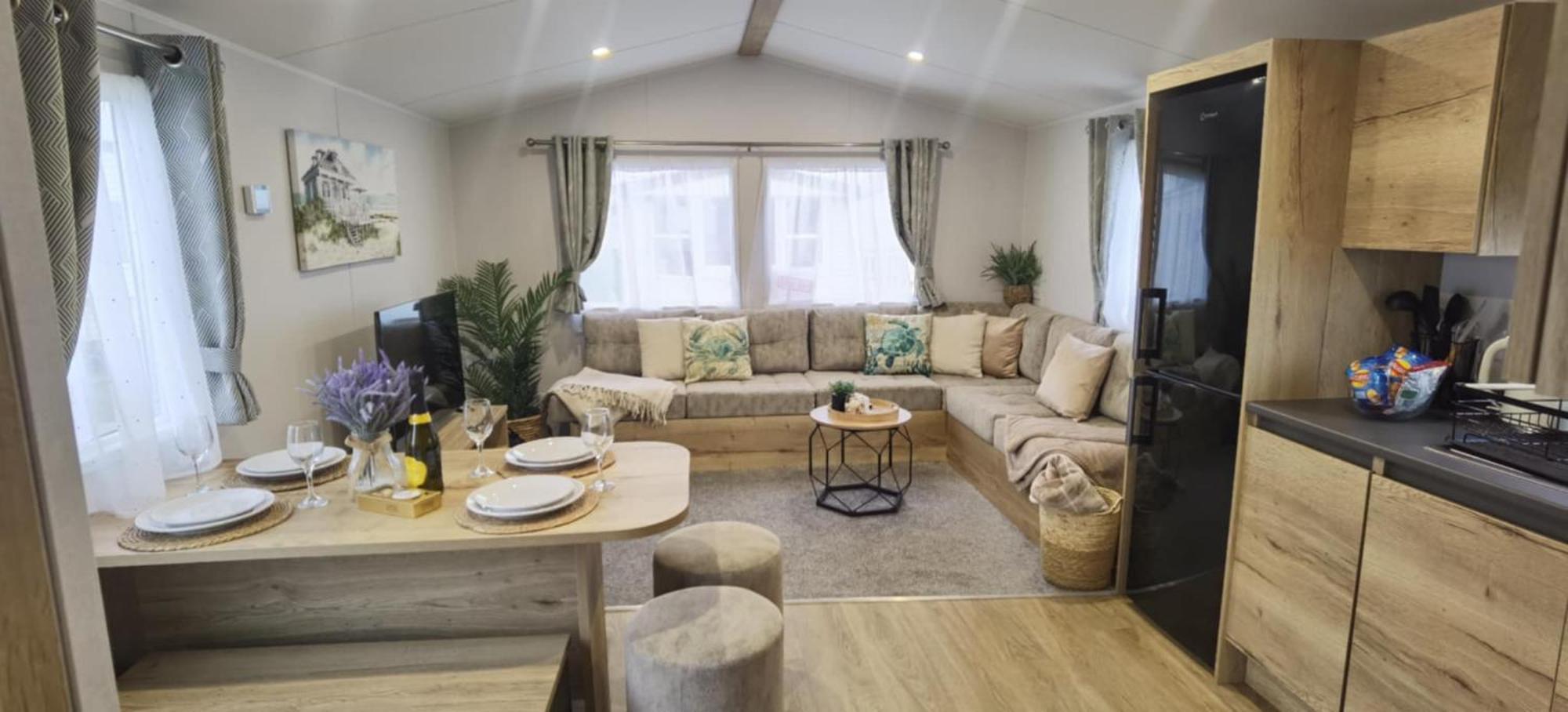 Big Boss Caravan-Camber Sands, Free Wi-Fi, Netflix, Parking Экстерьер фото