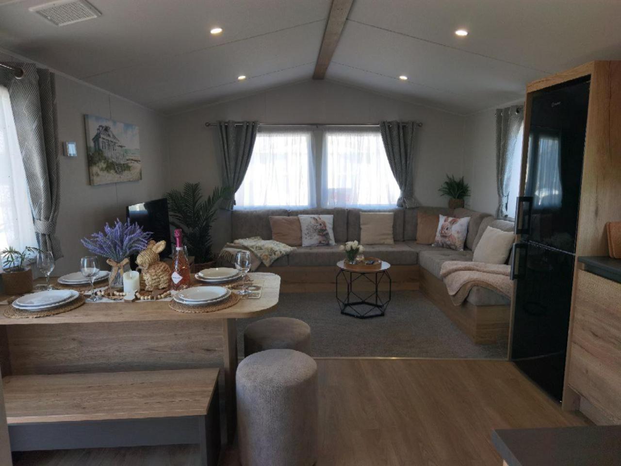 Big Boss Caravan-Camber Sands, Free Wi-Fi, Netflix, Parking Экстерьер фото